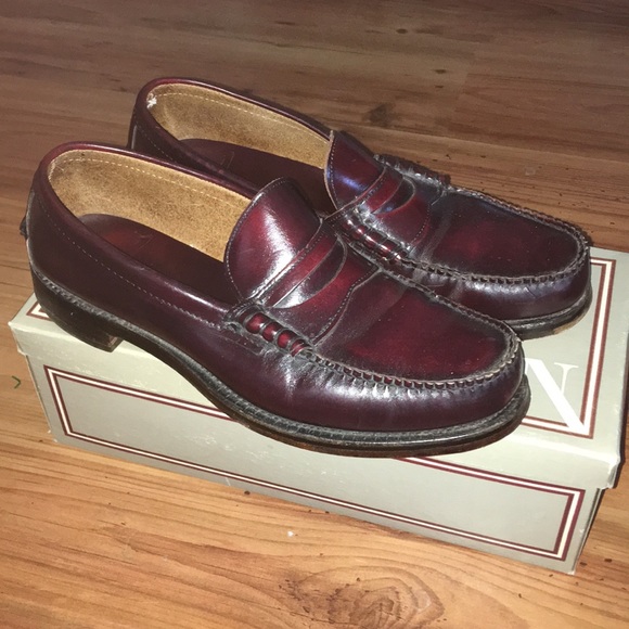 Men’s dress shoes